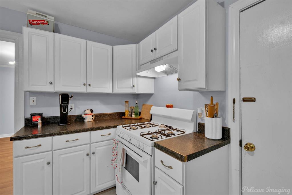744 Ratcliff Street Property Photo 10
