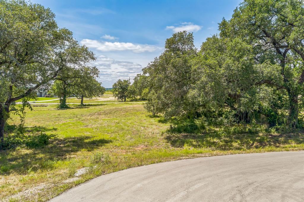 600 Nyoka Bend Property Photo 9