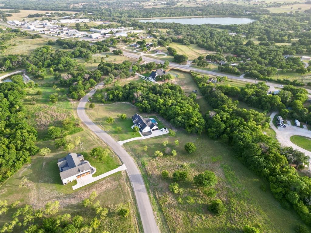 2051 Woodland Road Property Photo 6