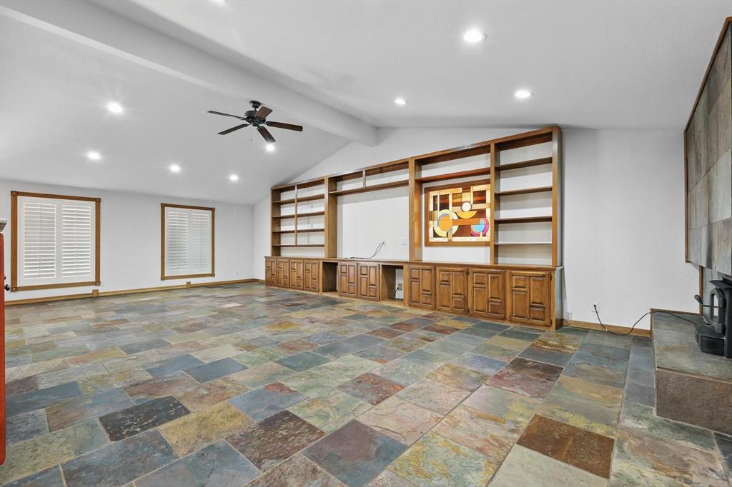 813 Melrose Drive Property Photo 7