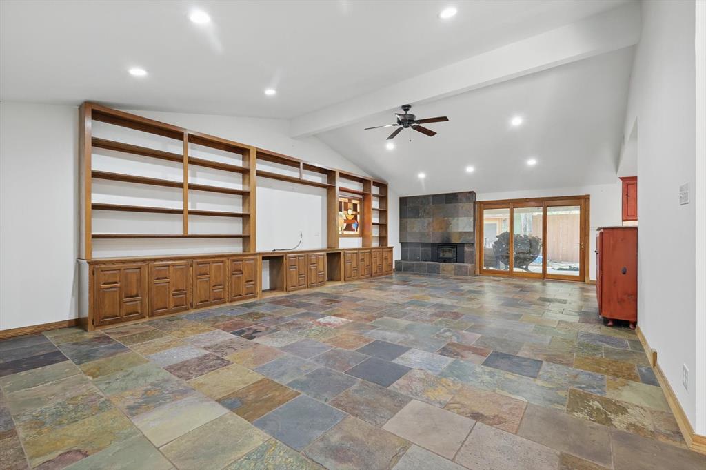 813 Melrose Drive Property Photo 8