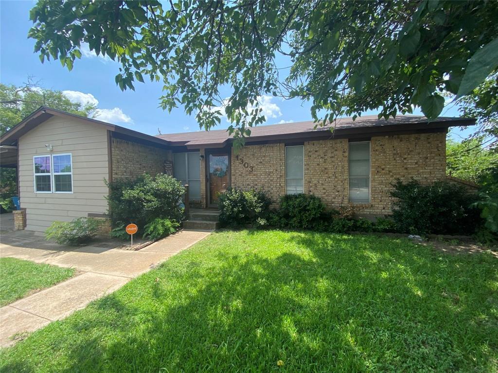 1303 Royal Lane Property Photo