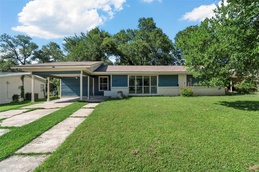 121 Neumann Drive Property Photo