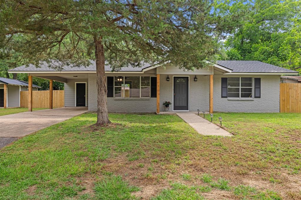 208 S Jewell Property Photo 1