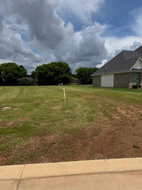 323 Newport Lane Property Photo