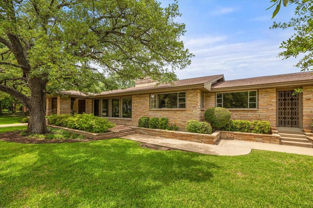 2900 Simondale Drive Property Photo