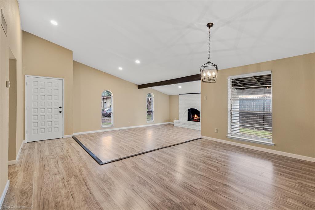 3122 Teakwood Drive Property Photo 3