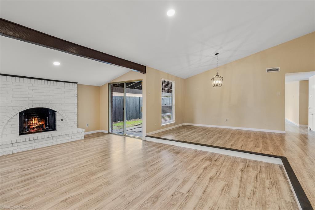 3122 Teakwood Drive Property Photo 4