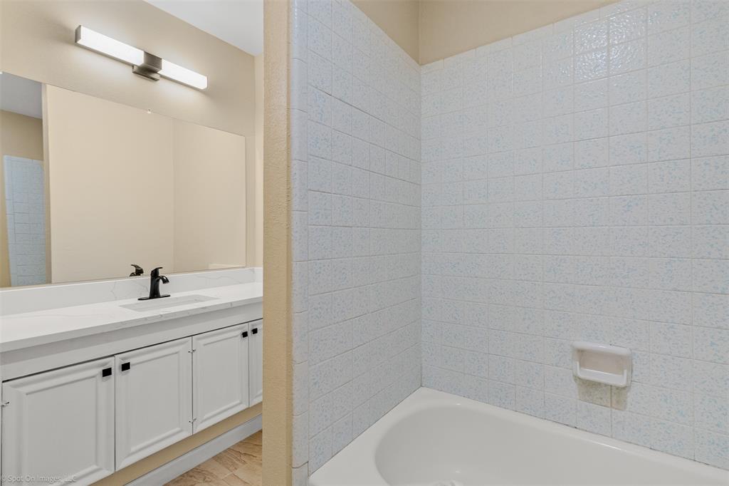 3122 Teakwood Drive Property Photo 14