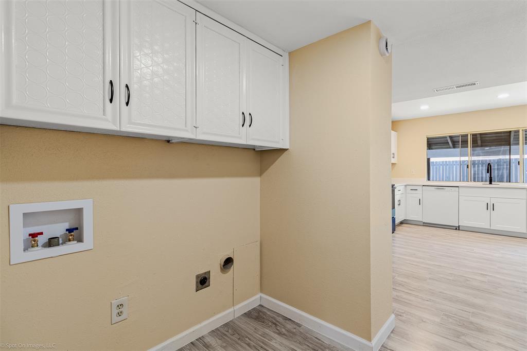 3122 Teakwood Drive Property Photo 15