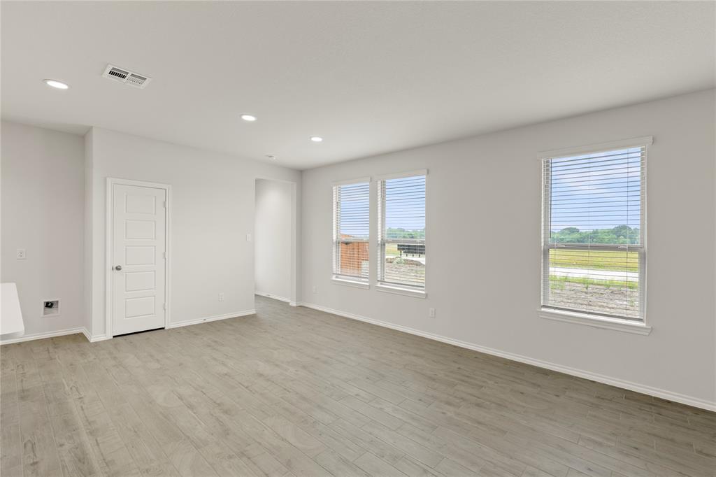1715 Teton River Drive Property Photo 12