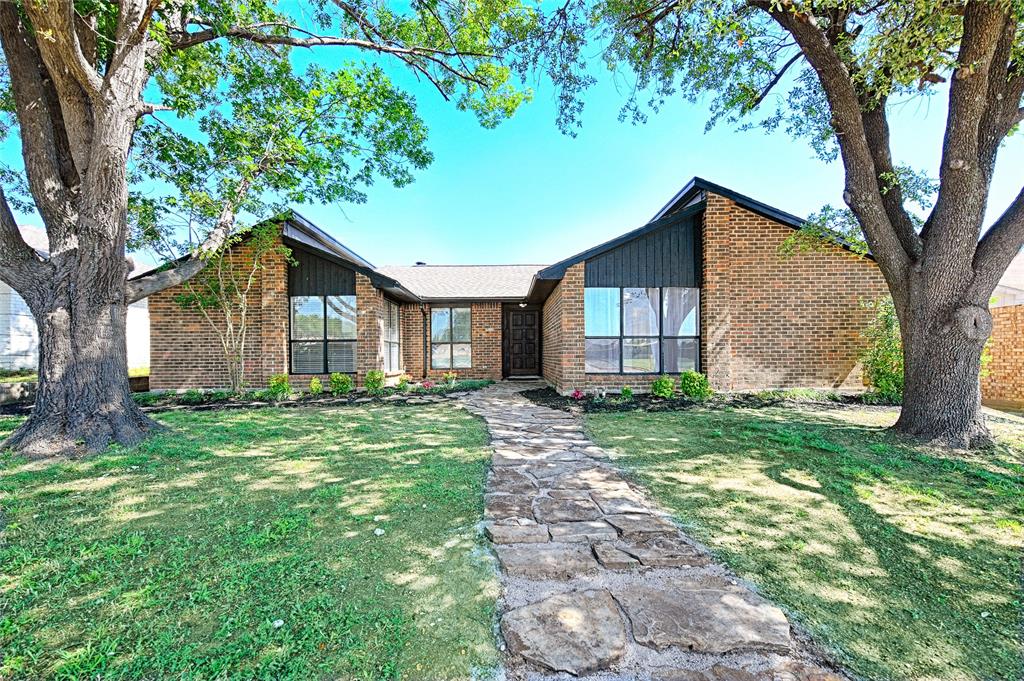 3229 Poteet Drive Property Photo 1