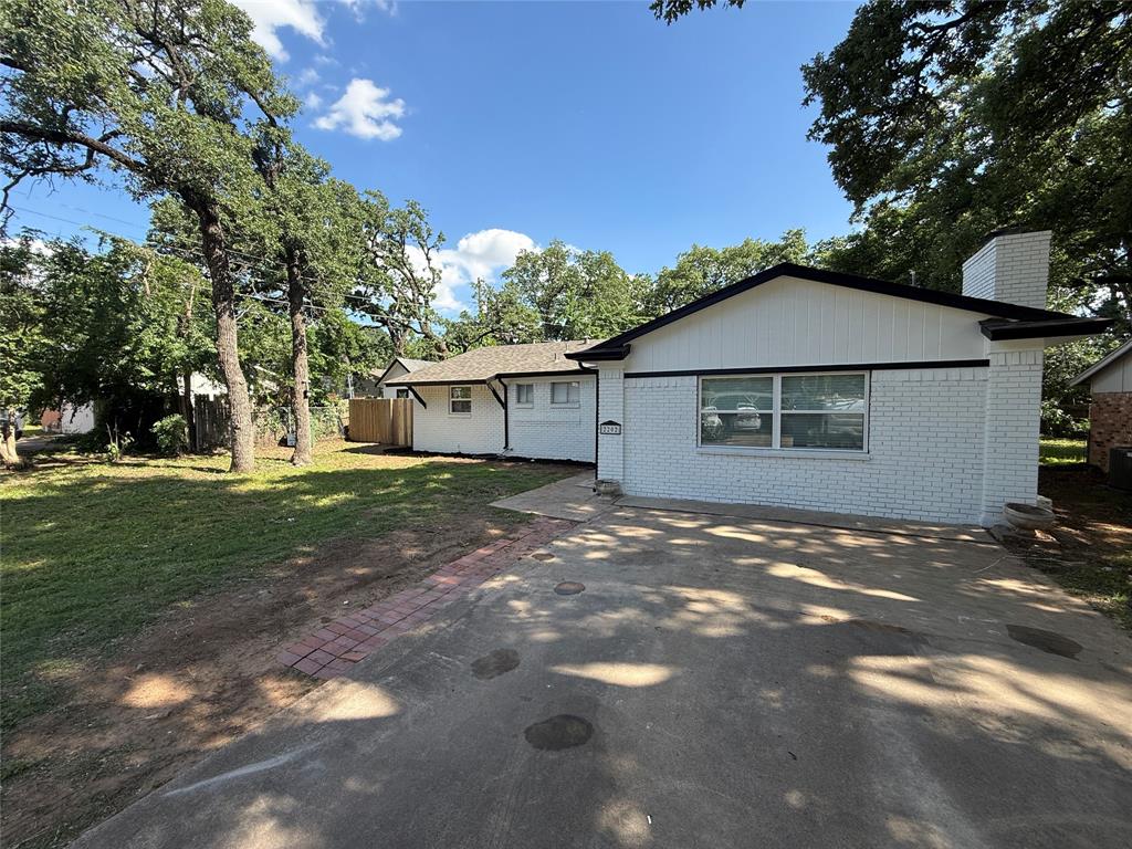 2202 Pontiac Drive Property Photo