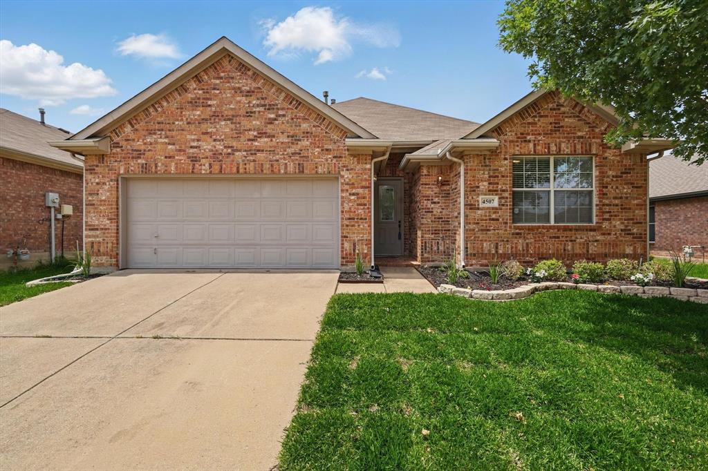 4507 Oakgrove Lane