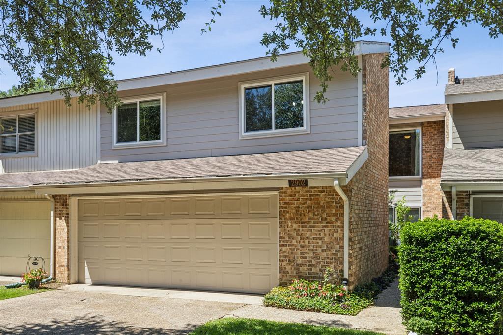 2902 Shady Lake Circle Property Photo 2