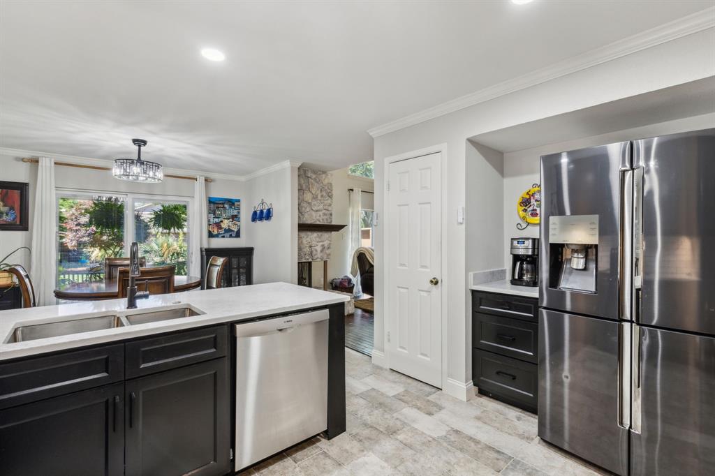 2902 Shady Lake Circle Property Photo 11