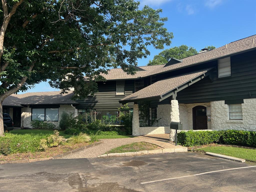 2902 Shady Lake Circle Property Photo 30