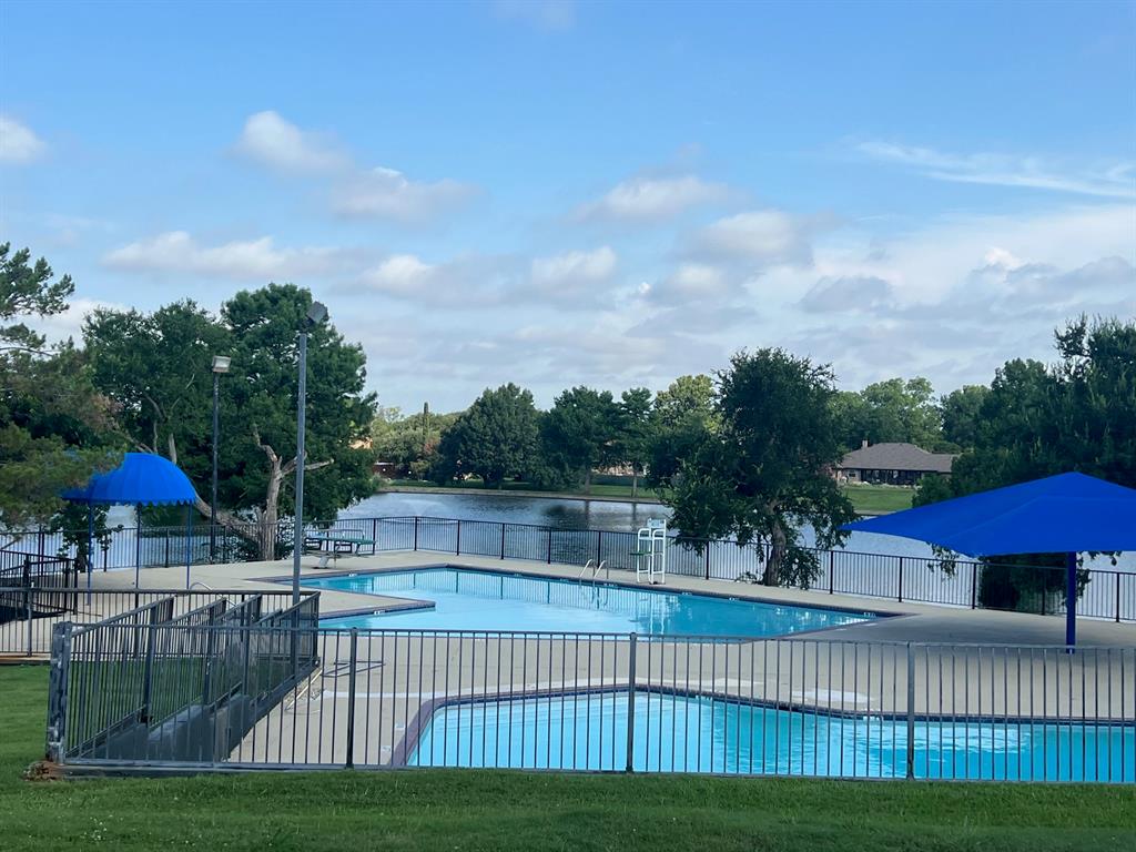 2902 Shady Lake Circle Property Photo 33