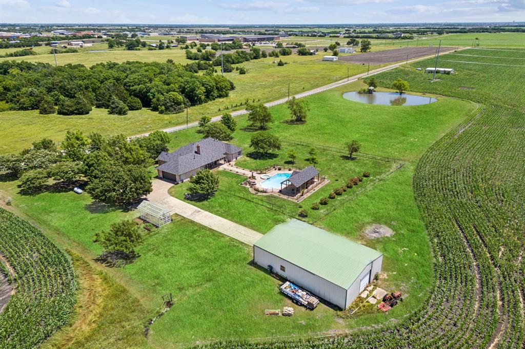 18818 Webb Lane Property Photo 1