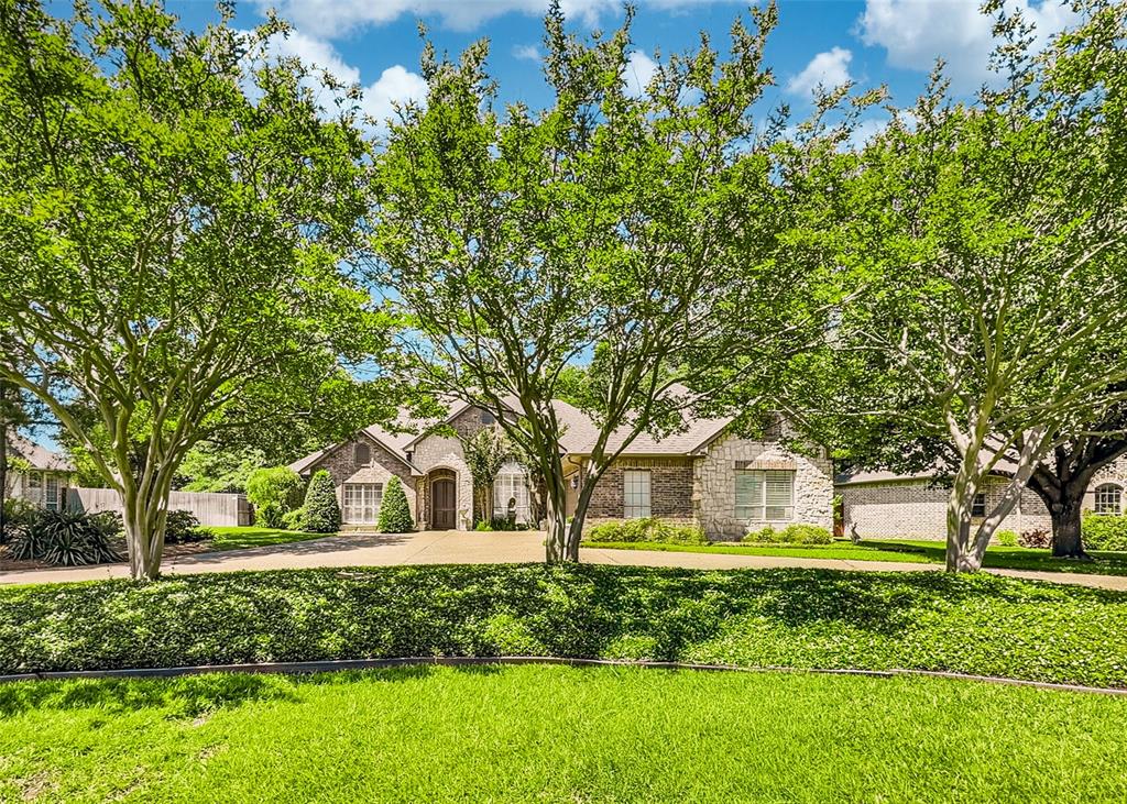 2215 Firestone Circle Property Photo 1