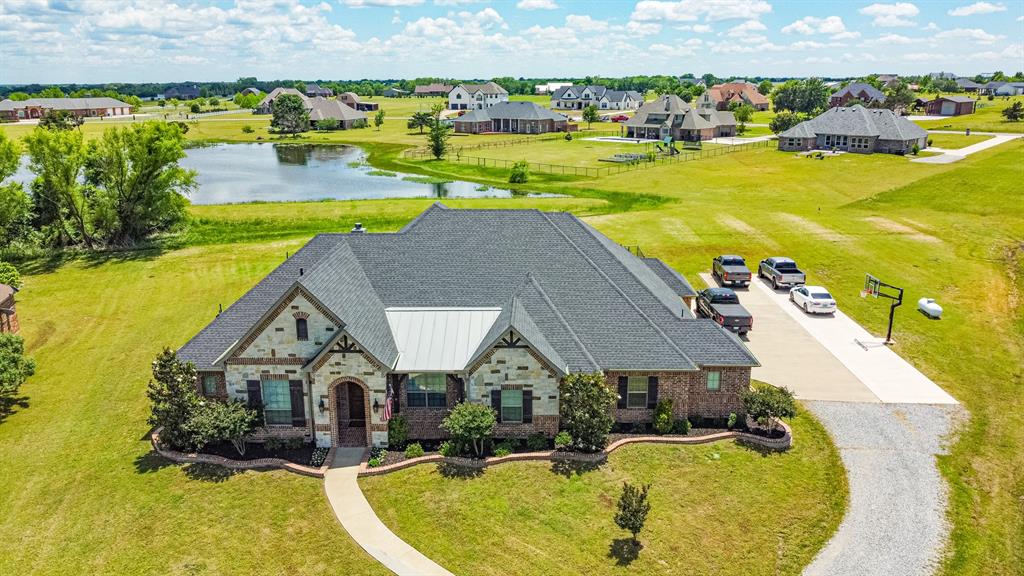 44 Mirror Lakes Court Property Photo 1