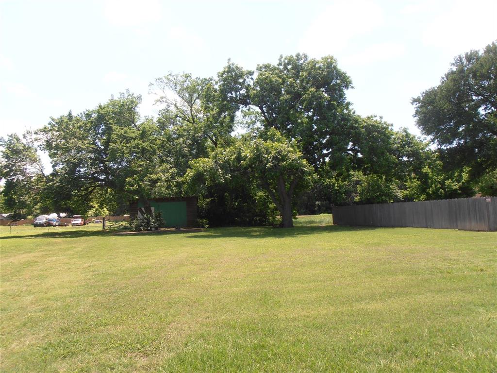2032 Norwood Lane Property Photo 3