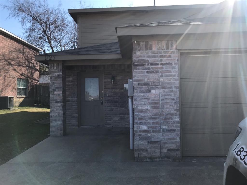 927 Parkplace Road Property Photo 1