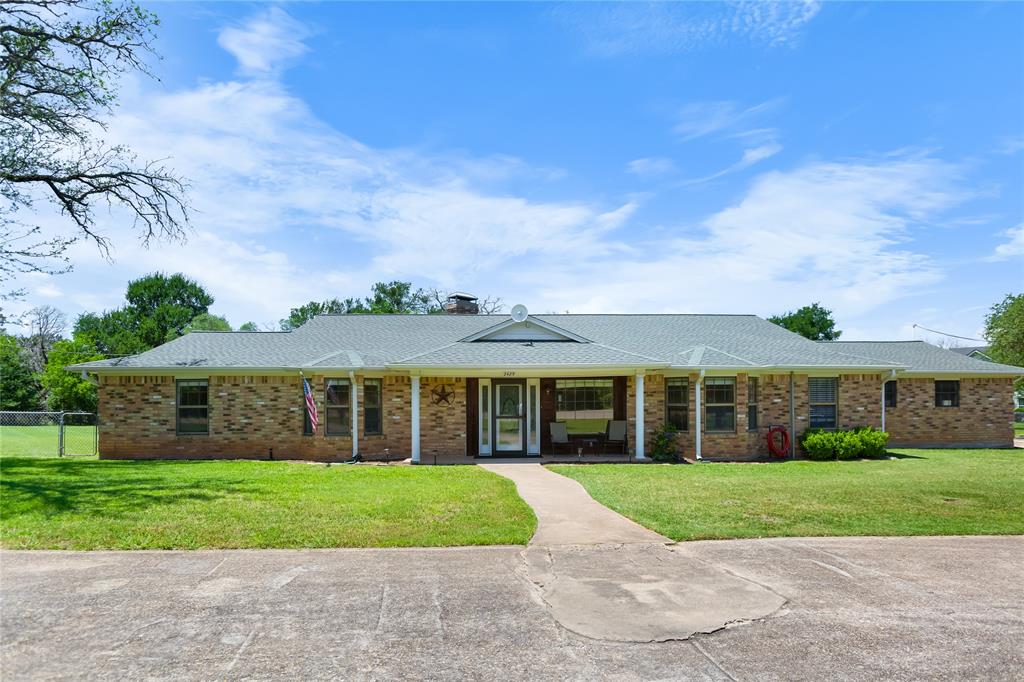 2485 Garrett Lane Property Photo