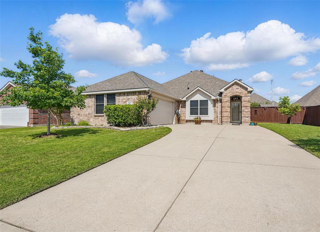 1121 Twin Lakes Drive Property Photo