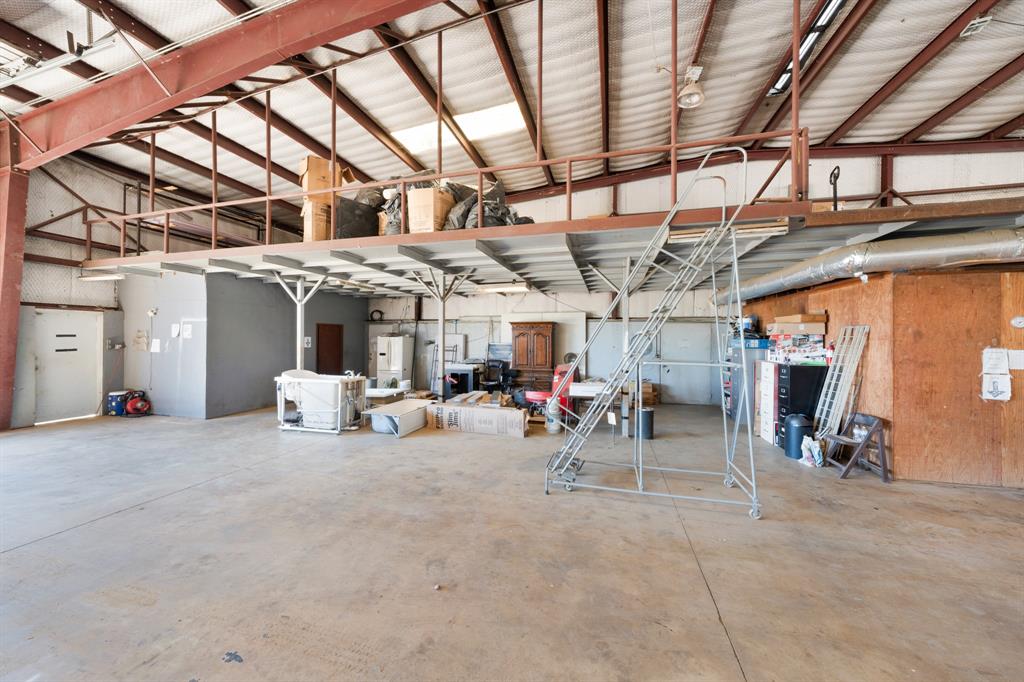 20741 State Highway 155 Property Photo 11