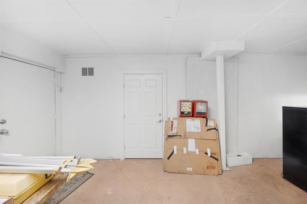 20741 State Highway 155 Property Photo 15