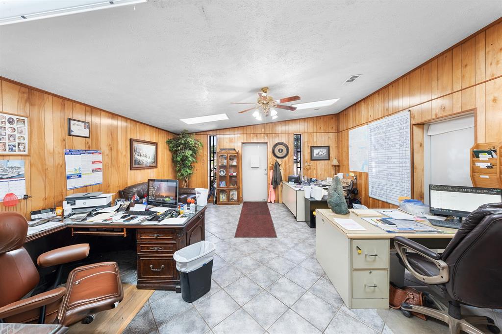 20741 State Highway 155 Property Photo 18