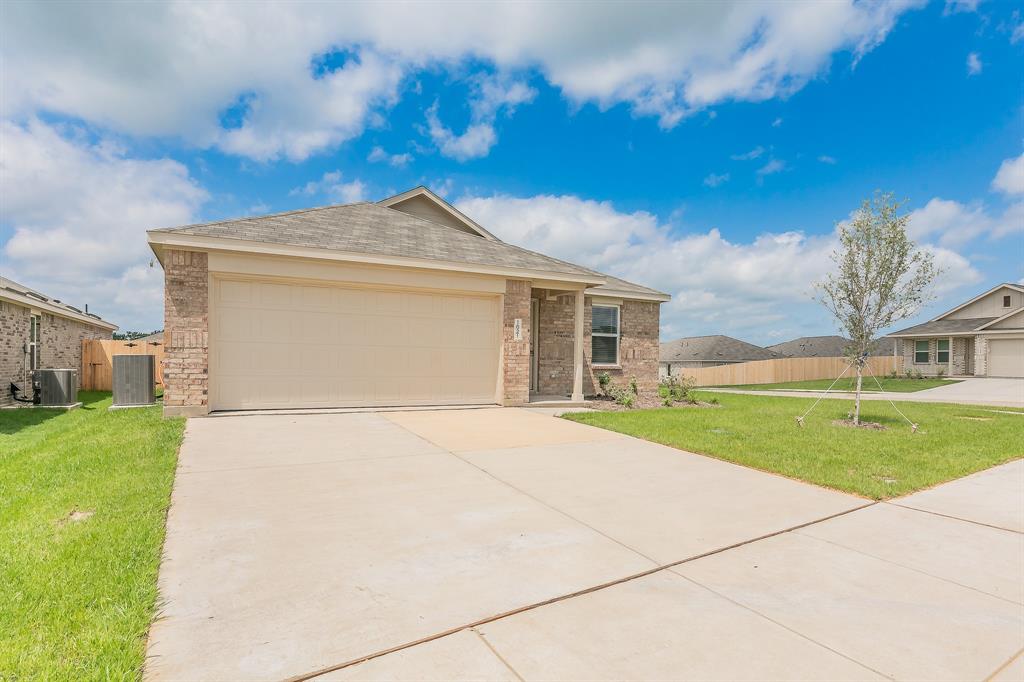 1021 Ashton Way Property Photo