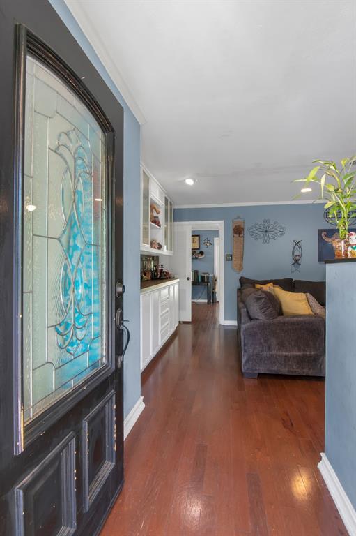 4216 Selkirk Drive Property Photo 4