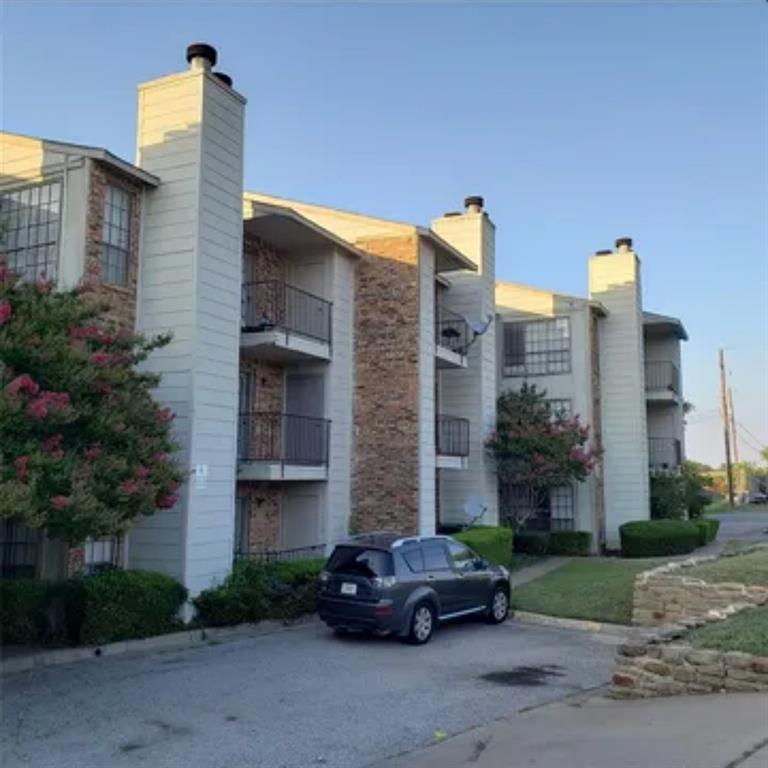 7621 Mccallum Boulevard Property Photo