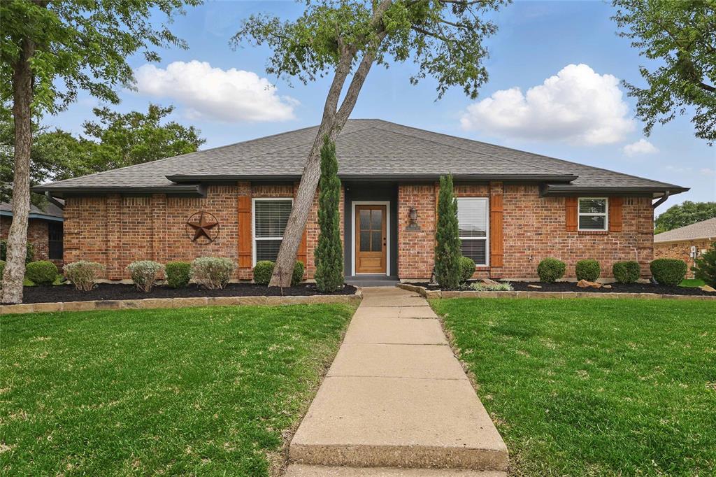 4636 Versailles Lane Property Photo