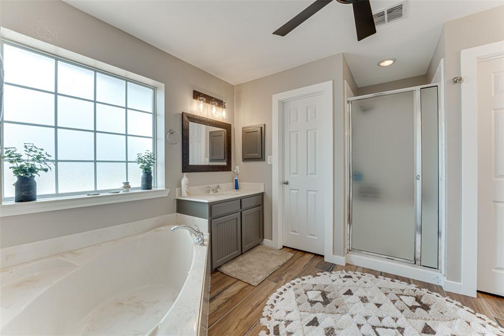 6367 Bridle Trail Property Photo 16