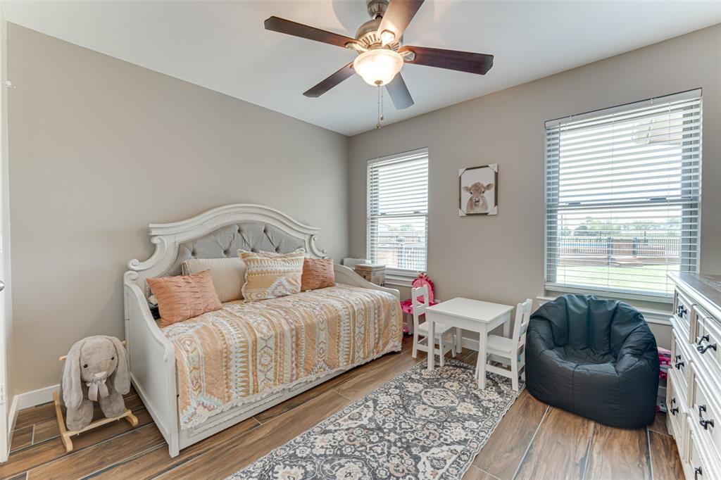 6367 Bridle Trail Property Photo 18