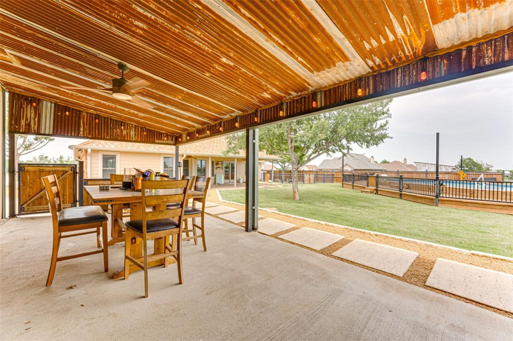 6367 Bridle Trail Property Photo 28