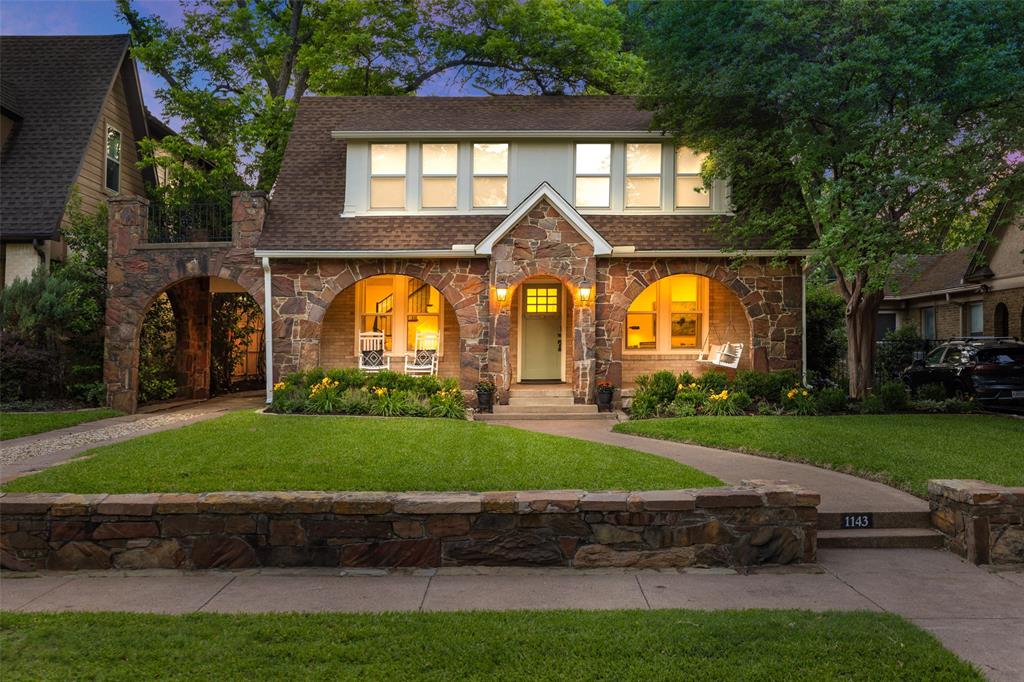 1143 N Winnetka Avenue Property Photo