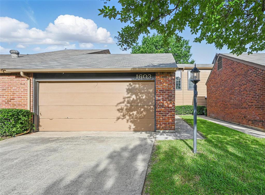 1603 Brentwood Drive Property Photo 1