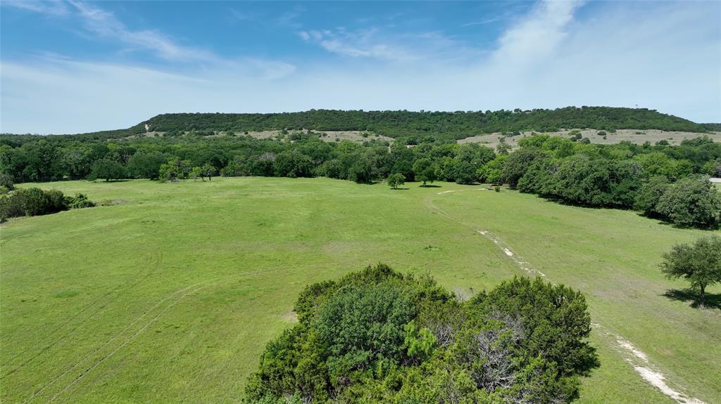 5010 Glen Rose Highway Property Photo 3
