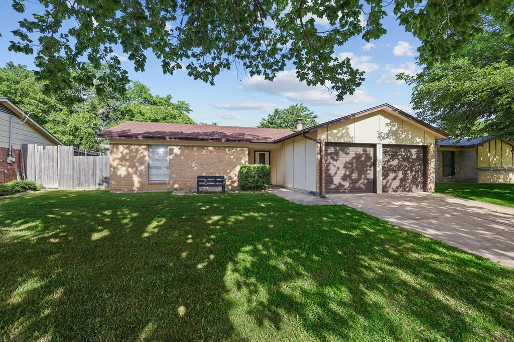 6529 Wooddale Drive Property Photo 1