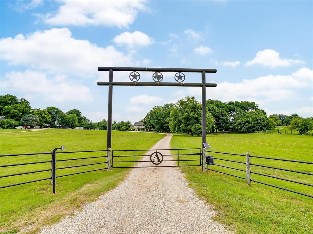 3207 Howard Road Property Photo
