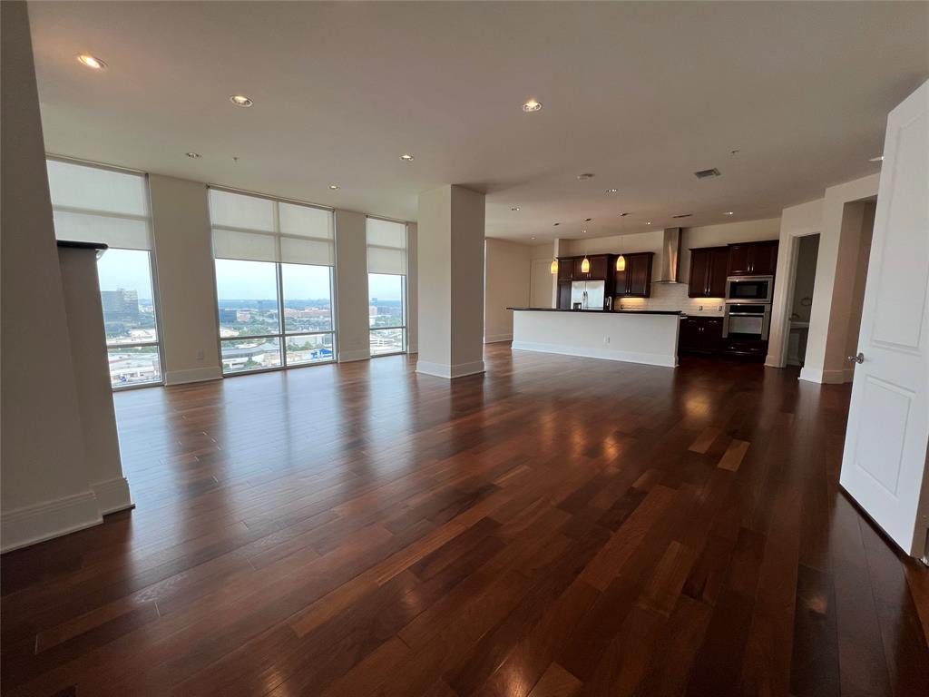 8066 Park Lane Property Photo