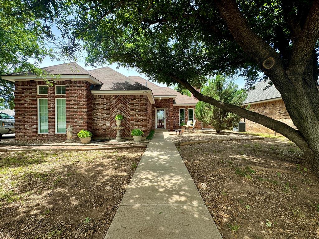 7342 Beck Avenue Property Photo