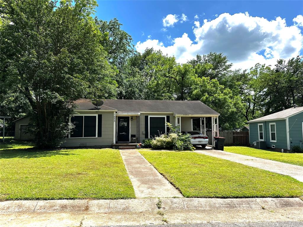 1840 E Washington Street Property Photo