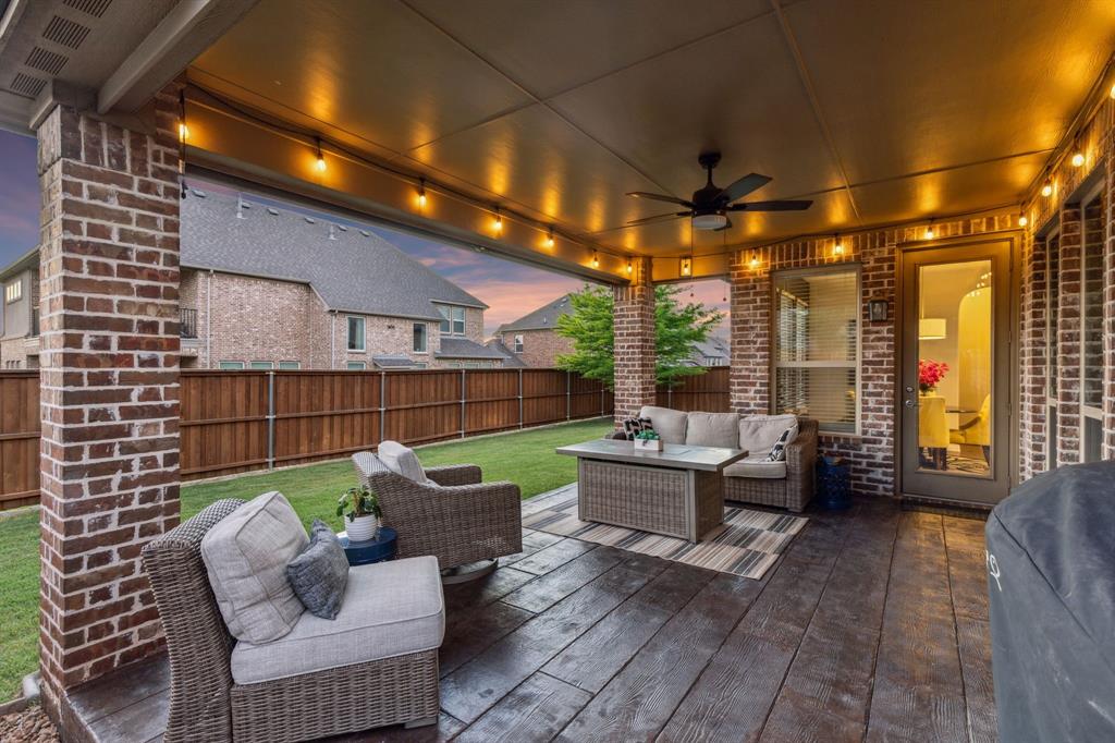 1746 Legendary Reef Way Property Photo 31