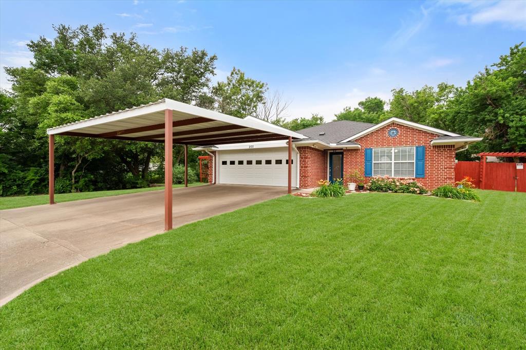 200 Oakview Circle