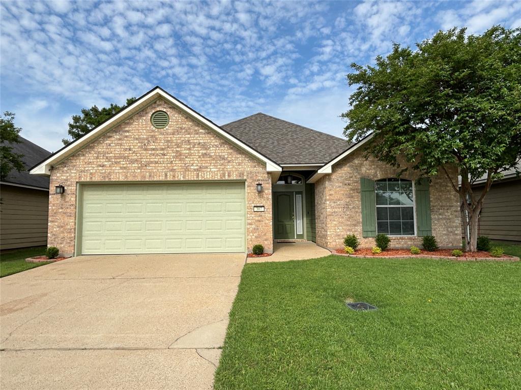 307 Cotton Pointe Property Photo